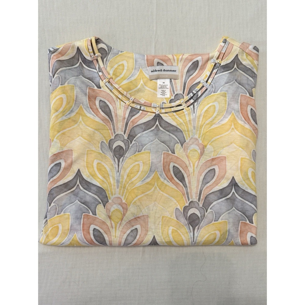 NWT Alfred Dunner 3X Blouse Yellow Grey Abstract Floral Embellished Neck Top